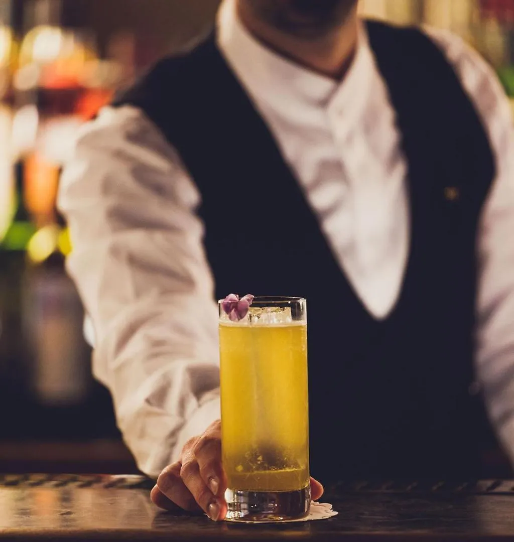 Balzac & Ikoi Hotel